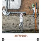 "September" und Kalenderdaten. Wandbild von Figuren interagiert mit Rohren, eine Figur klettert, eine hält fest.