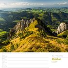 Kalender: 42. Woche, Oktober 2027, 24. Sonntag hervorgehoben. Foto von der alpinen Landschaft des Schäflers, Schweiz.