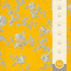 Kalenderwoche 44, Montag 01 bis Sonntag 07 November. Goldene Hintergrundfarbe mit grauen Blumen und Vögeln.