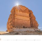 Nabatäische Ruinen, Mada’in Salih, Saudi-Arabien. Kalender für September 2027. Sonneneinstrahlung auf Sandsteinstruktur.