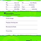 Das simple present. Kurzübung zum Satzbau in Kurzform, gefolgt von Übungen zum Gegenteil. Helle, grüne Hintergrundfarbe.