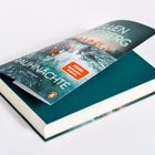 Ein Buch mit dem Titel "Rauhnächte" von Ellen Sandberg. Roter Sticker: "Spiegel Bestseller Autorin".