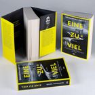 Titel: "EINE ZU VIEL". Oben: "SAMANTHA HAYES". Unten: "Manche Geheimnisse sterben nicht, sie töten. dtv". Drei Bücher.