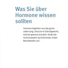 "Was Sie über Hormone wissen sollten" in großem Text. Darunter beschreibt ein Text die Bedeutung von Hormonen im Leben.