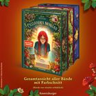 Gesamtansicht aller Bände mit Farbschnitt. Ein Buchset mit magisch leuchtendem Cover, umgeben von Waldtieren.