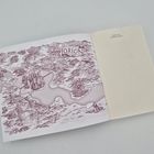 Eine Karte zeigt „Orion City“, „Flussried“, „Schatzhafen“; es ist eine detaillierte Illustration mit Bergen und Städten.