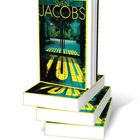 Das Bild zeigt ein Buch mit dem Titel "Letzte Stunde Tod" von Sven Jacobs. Es steht aufgeschlagen daneben.