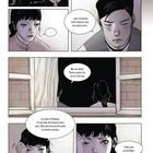 Eine Frau und ein Mann sprechen in verschiedenen Panels miteinander. Ihre Gefühle wirken ernst und nachdenklich.