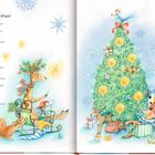 Frohe Weihnachten! Ein Rentier hält einen Stern. Bunte Geschenke und ein geschmückter Weihnachtsbaum, Tiere feiern.