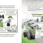 Zwei Kinder sprechen über Aliens. Illustration zeigt verlassene Tankstelle mit grünem Schleim. Text und Sprechblasen links.