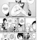 "Der weibliche Körper ist schön ... Daher muss ich ihn einfach malen." Person in Manga-Stil hält ein Gemälde. Schüler im Klassenzimmer.