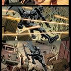 Comic-Illustration: Bewaffnete Männer schießen. Ein maskierter Held springt, bricht durch Kisten und bekämpft Gegner.