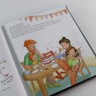 Textausschnitt: "Aber mein Herz kann ich dir nicht schenken...". Illustration einer Familie an einem Tisch mit Kuchen.