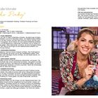 Text: "Süße Monster", "Sarahs Pinkey", Zutatenlisten, Rezeptschritte. Links Rezepte, rechts Frau lächelnd neben pinkem Monsterkuchen.