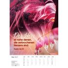 Text: "Der Herr ist nahe denen, die zerbrochenen Herzens sind. Psalm 34,19." Kalenderblatt für Mai 2027 mit rosa Blüten.