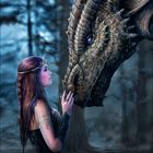 Kalenderdaten unten. Eine Frau mit lilafarbenem Haar berührt einen großen, schuppigen Drachenkopf im Wald.