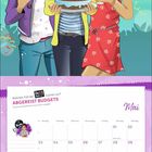 Partyhüte, bunter Kuchen, "Abgereist Budgets", Kalender: Mai, Feiertage wie Christi Himmelfahrt und Muttertag.