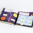 "Gewitter" mit Blitzillustration und Text über Blitzentstehung. Rechts Diagramme und Warnhinweise zum Verhalten bei Gewitter.