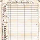 Ein Kalenderblatt für Mai 2027 mit einem ländlichen Hofbild darüber und einem Spruch über das Wetter im Mai.