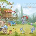 Text: "Es ist ein herrlicher Sonntagvormittag in der Waldduftstraße 1. Papafant versucht mühevoll den Grill aufzubauen." Illustration: Ein Elefant baut einen Grill im Garten auf, während Elefantenkinder spielen. Umgeben von Natur und Tieren.