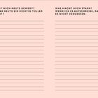 Linke Seite: "Was hat mich heute bewegt? Was war heute ein richtig toller Moment?" Rechte Seite: "Was macht mich stark? Wenn ich es aufschreibe, kann ich es nicht vergessen." Beide Seiten haben Linien für Eintragungen.
