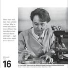 Zitat von Barbara McClintock über Entschlossenheit. Bild einer Frau im Labor mit Mikroskop. Datum: Mittwoch, Juni 16.