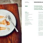 Rezept für Cannoli mit Brik-Teig, Ricotta und Aprikosensauce, Zutatenliste und Zubereitungsschritte. Links: Teller mit Cannoli.