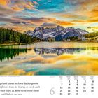 Im Hintergrund, ein See spiegelt bewaldete Berge im Sonnenuntergang wider. Oben, der Text: Psalm 139, 9.10 und Kalender Juni 2027.
