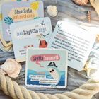 "Muscheln balancieren", "Der Kapitän sagt", "Welle kommt!", "Spieler: 3 oder mehr". Seesterne und Muscheln liegen dekorativ herum.