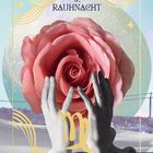 Text: "9. Rauhnacht", "1. Januar". Zentral: Eine große, rosa Rose, von Händen gehalten. Hintergrund: Pastellfarbene Mondlandschaft.