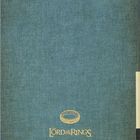 The Lord of the Rings x Moleskine. Blaues Notizbuch mit goldenem Schriftzug und elastischen Bändern.