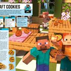 "Minecraft Cookies: Zutaten, Werkzeuge, Anweisungen. Backen mit Steve. Tipps zum glutenfreien und milchfreien Backen."

Illustration mit Figuren aus einem beliebten Videospiel, die Kekse halten.