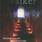 Text: Sue Walker. They buried three girls. They buried a killer. But did they bury the truth? The Reckoning. Ein dunkler Gang mit Kerzen.