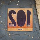 "The cricket hopped toward the wall, then disappeared into a large crack. And I followed." Illustration mit großer "201".