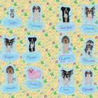 Namen auf hellblauen Schildern: Meshugenah, Tulip, Nonna, Sweet Heart, Chamomille und weitere; gestickte Hunde.