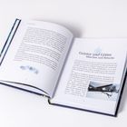 Rechte Buchseite: "Geister und Götter – Märchen und Bräuche". Links: "Die Rauhnächte". Enthält Text und ein Schneeflocken-Design.