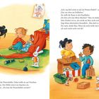 Text: „Ach, reg dich nicht so auf, du Piraten-Pinkel!“, sagt Pauline...

Illustration: Kinder spielen in einer farbenfrohen Umgebung mit Spielzeug und Kisten.