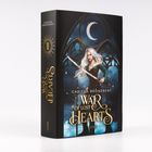 "War of Lost Hearts" von Carissa Broadbent. Eine Frau mit Schwert vor gotischem Fenster und Mond.