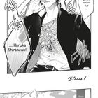 Text: „... getreu seinem Ruf ... Haruka Shirakawa!“ „Alle Schüler steigen eine Klasse auf...“ Szene eines jungen Mannes mit unordentlichem Haar.