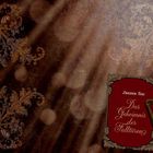 Titel: "Zweiter Teil: Das Geheimnis der Falltüren". Ornamente auf braunem, vintage Hintergrund.