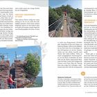 Text: "Mächtiges Burgenmassiv Alt-Dahn," "Verlängerung zur Eibachquelle," "Ein beidseitig gesicherter Weg," "Mythisches Teufelsmahl." Eine Person wandert über eine Hängebrücke auf einem felsigen Weg mit Aussicht.