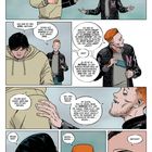 Zwei Männer unterhalten sich angeregt. Der eine sagt: "Wieso hast du das gemacht?" Der andere antwortet: "Du kennst mich, Bruce."