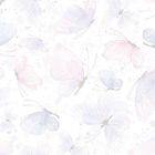 Zarte Schmetterlinge in Pastellfarben schweben auf einem hellen Hintergrund, fast transluzent und träumerisch arrangiert.