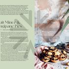 "Fruit Mince & Frangipane Pies" steht oben in einem Rezepttext. Rechts sind kleine Törtchen und ein Glas mit braunem Getränk.