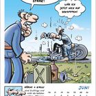 "Du Kalli, ich glaub, die Mixtur war wohl ein wenig zu staak!" "Wär ich jetzt nich auf gekommen!" Zwei Figuren neben einem Motorrad.