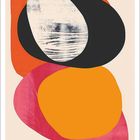 Text: Juni, Wochentage, Kalenderdaten. Eine Illustration mit abstrakten Formen in Orange, Schwarz, Weiß und Pink.