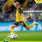 "Daniel Svensson #24/Abwehr", "Vorausabbildung", Kalender Juni 2026; Fußballspieler in gelb-schwarzem Trikot in Aktion.