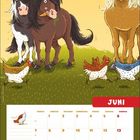 Kalenderseite Juni: Illustrationen von zwei Ponys, einem blonden Pferd und mehreren Hühnern unter einem Baum. Datum „06“ markiert.