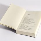 Inhaltverzeichnis eines Buches mit den Teilen "Genesis" und "Exodus". Geöffnete Buchseiten auf einem weißen Hintergrund.