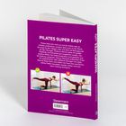 PILATES SUPER EASY. Beschreibung von Pilates-Übungen an der Wand. Buchrückseite mit Bildern und einem Preis.